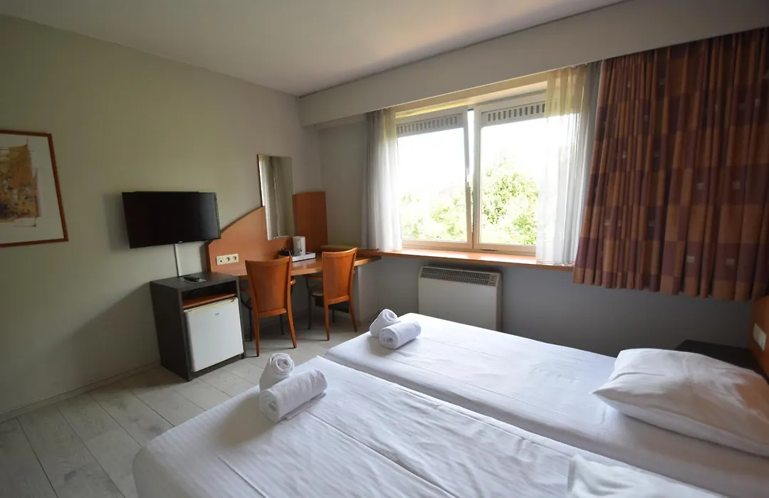 Sleep & Go Brussels Expo Hotel-1